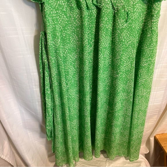 DKNY Plus Size Green Dress - Picture 8 of 8